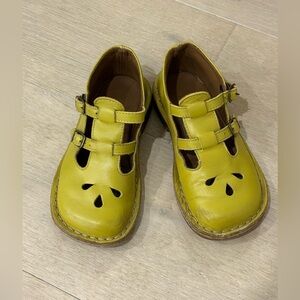 PEPE little girl leather mary jane in yellow